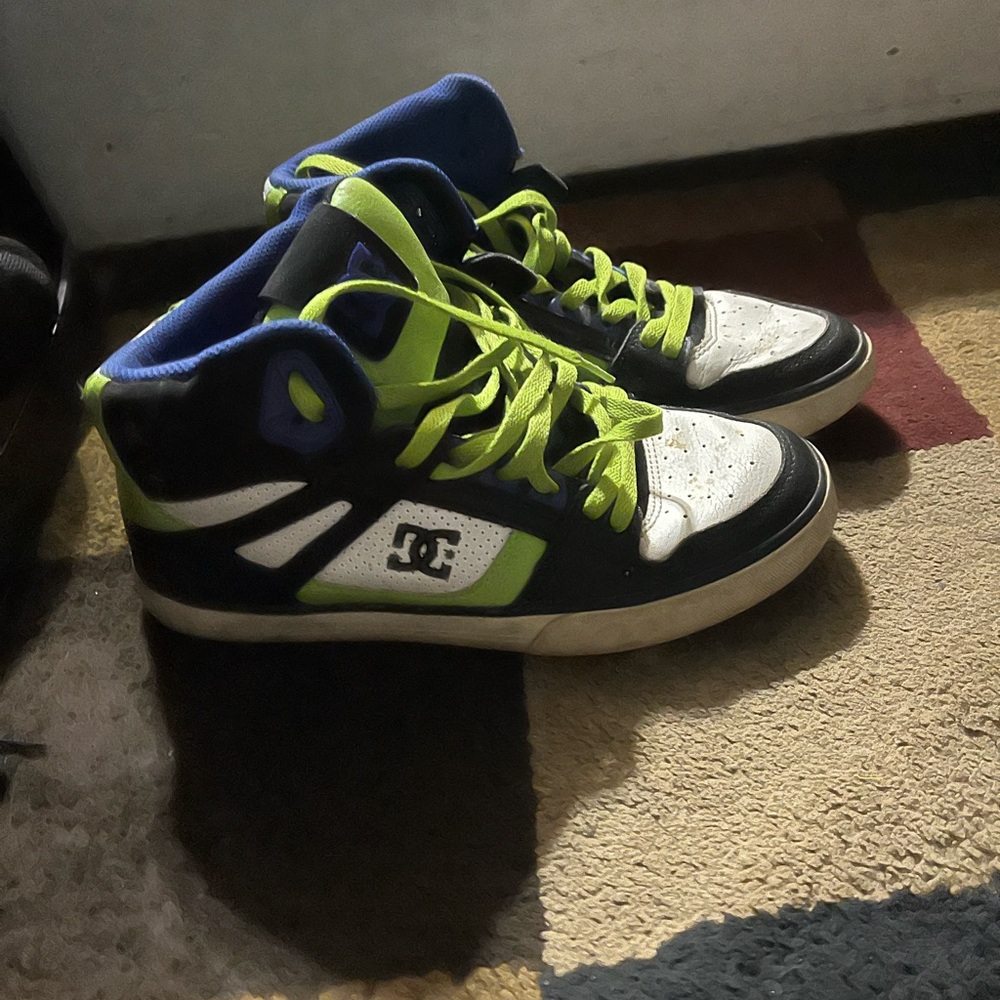 Men’s dc sneakers